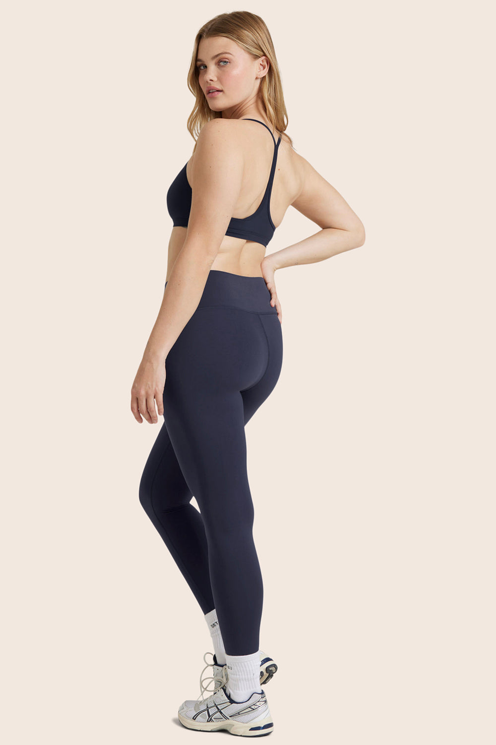 Breathe Mid-Rise Leggings – Spades